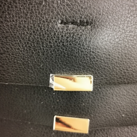 NWT Miztique Crossbody Bag designer collection black and gold multi compartment - Picture 7 of 13